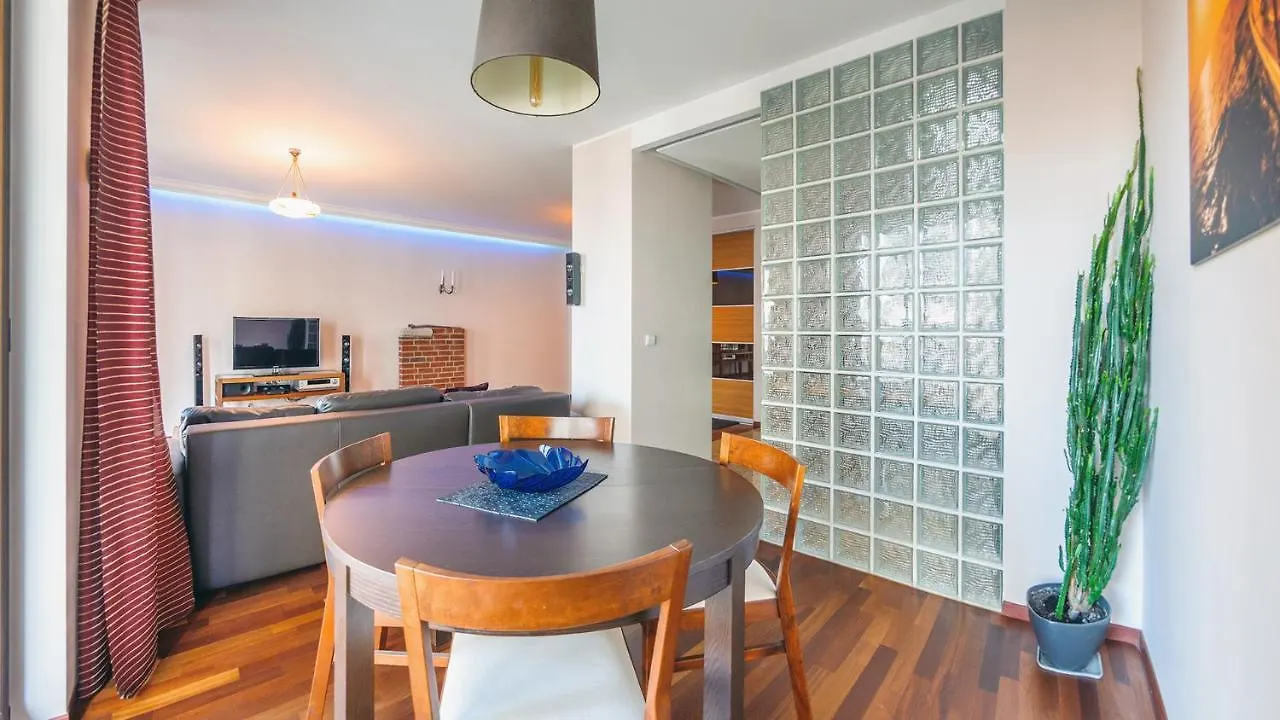 Apartamenty Sun&Snow Szafarnia Gdansk Apartment